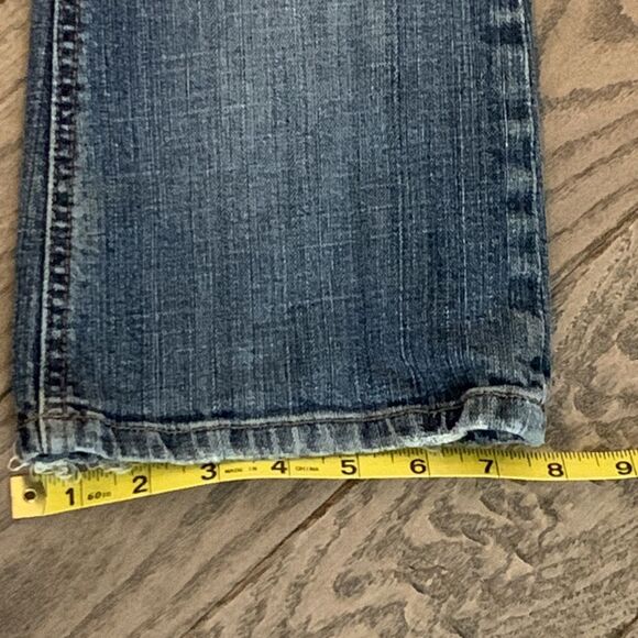 Refuge | Juniors Premium Denim Flare Blue Jeans Medium Wash 3R - Picture 9 of 11